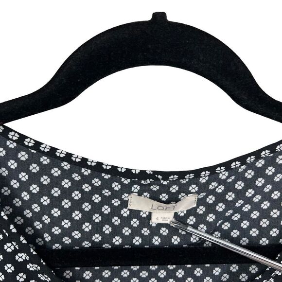 Ann Taylor Loft Romper Floral Roll‎ Tab Sleeves Tie Waist Pockets Women Size 4 - Picture 3 of 5